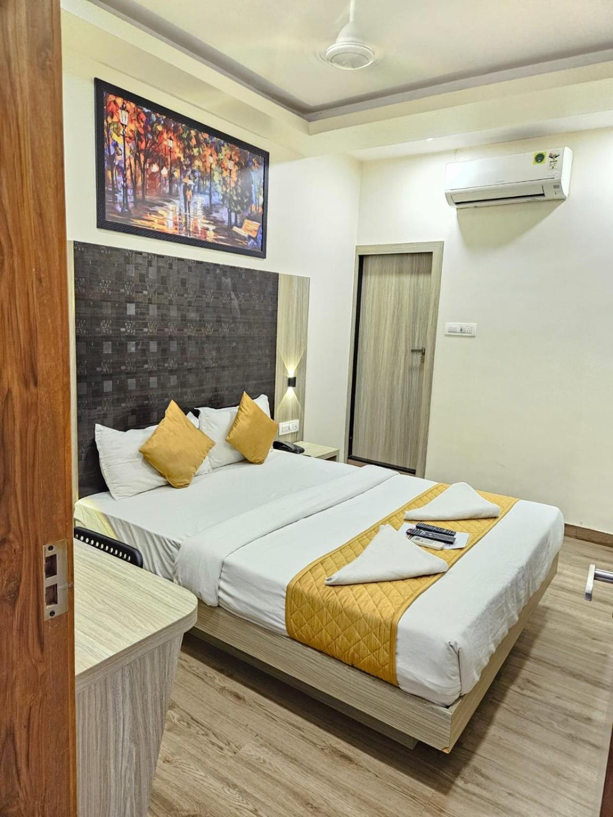 Hotel Arts International Bombaim Exterior foto